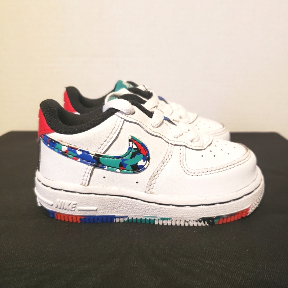 Nike Air Force 1 White / Low Melted Crayon Size  5C